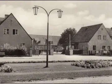 AK Hohen Neuendorf, Eingang zum Krankenhaus, gelaufen 1975