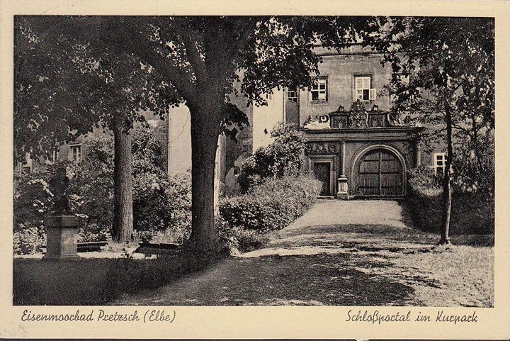 AK Pretzsch, Schlossportal im Kurpark, gelaufen 1941