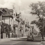 AK Salzwedel, Goethestraße, Straßenansicht, gelaufen 1977