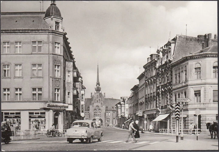 AK Nauen, Berliner Straße, Bekleidungshaus, ungelaufen