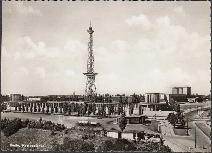 AK Berlin, Messeglände, Funkturm, gelaufen 1958