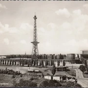 AK Berlin, Messeglände, Funkturm, gelaufen 1958