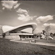 AK Berlin, Kongresshalle mit Reichstagsruine, gelaufen 1959