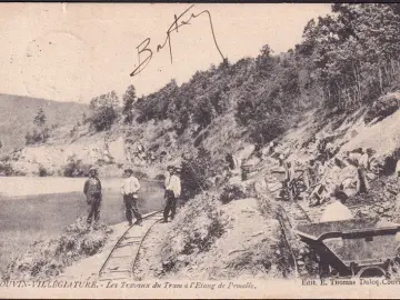 AK Couvin, Straßenbahnwerk am Teich von Pernelle, gelaufen 1903