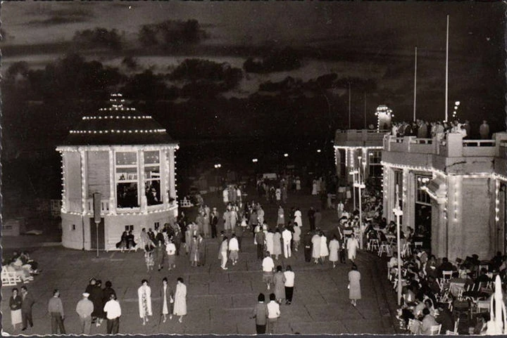 AK Borkum, Abend an der Kurpromenade, ungelaufen