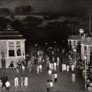 AK Borkum, Abend an der Kurpromenade, ungelaufen