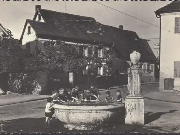 AK Mülheim, Kinder am Brunnen, Rößler Biergarten, Französische Feldpost, gelaufen 1968