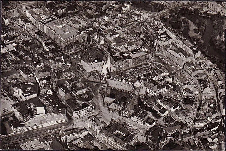 AK Bremen, Fliegeraufnahme, Frauenkirche, Marktplatz, Rathaus, ungelaufen