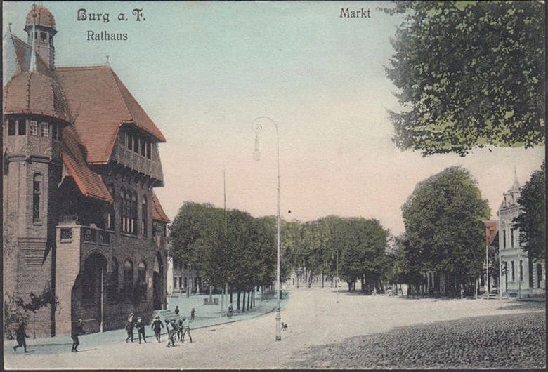 AK Burg auf Fehmarn, Rathaus und Markt, ungelaufen