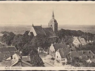 AK Burg auf Fehmarn, Kirche aus der Vogelschau, gelaufen 1927