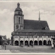 AK Dessau, Marienkirche mit Buden, Litfaßsäule, gelaufen 1932