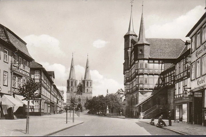 AK Duderstadt, Rathaus, Markstraße, Hotel, Kreisbauernschaft, Friseur, gelaufen 1973