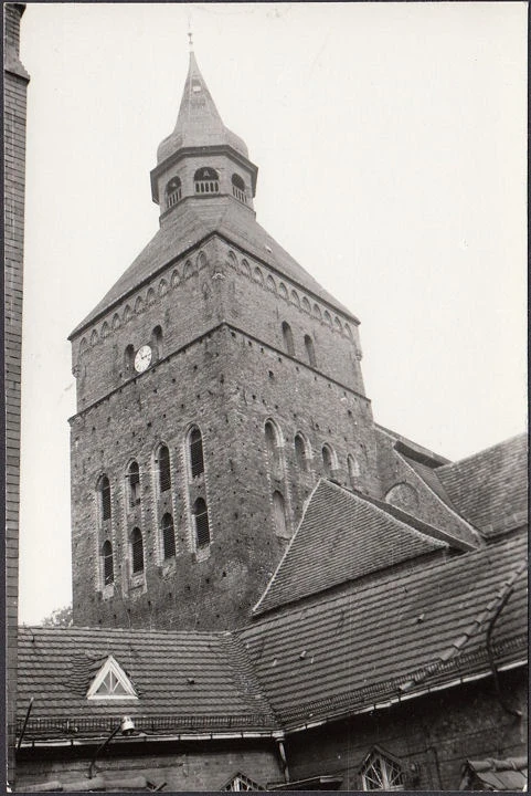 AK Sternberg, Kirche, Foto Bildkarte, ungelaufen