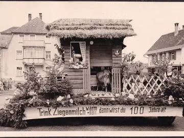 AK Saulgau? Festwagen, Trink Ziegenmilch warm und kalt dann wirst du 100 Jahre alt, Foto AK, ungelaufen