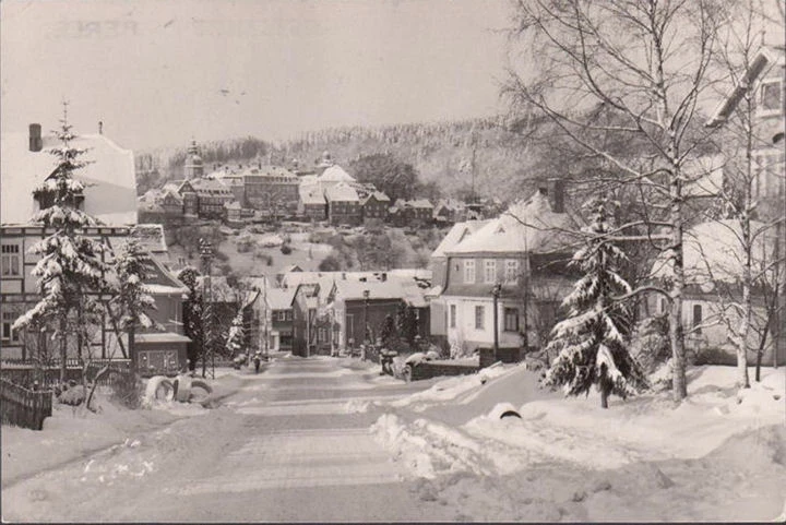 AK Bad Berleburg, Stadtansicht im Winter, gelaufen 1965