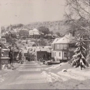 AK Bad Berleburg, Stadtansicht im Winter, gelaufen 1965