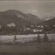 AK Ferlach, Panoramaansicht mit Kirche, ungelaufen