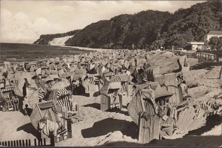 AK Göhren, Strandleben, Strandkörbe, gelaufen 1961