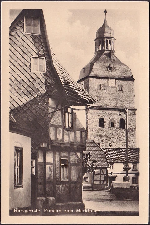 AK Harzgerode, Einfahrt zum Marktplatz, ungelaufen-datiert 1954