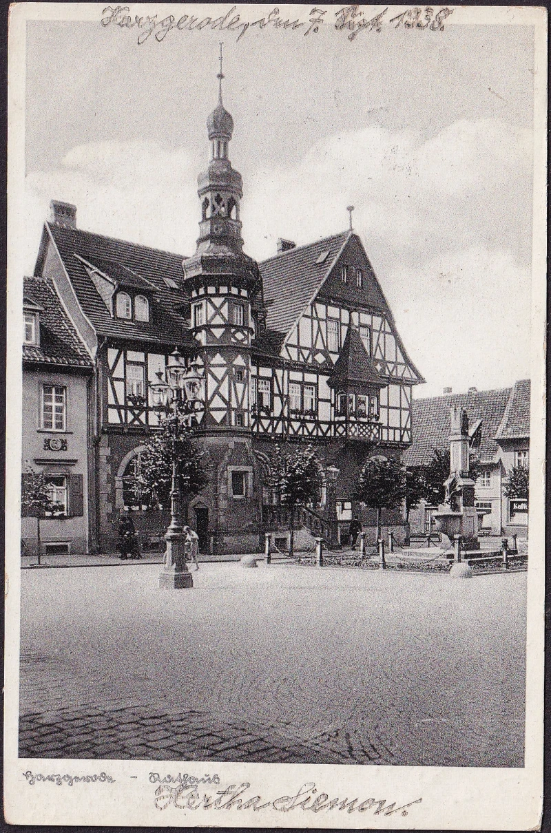 AK Harzgerode, Rathaus, Bahnpost, gelaufen 1938