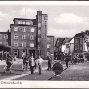 AK Itzehoe, Dithmarscherplatz, Shell Schild, Leihkasse Itzehoe, gelaufen 1957