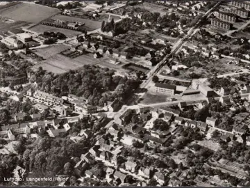 AK Langenfeld, Fliegeraufnahme, Stadtansicht, gelaufen