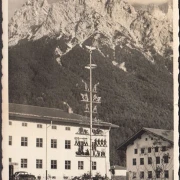 AK Mittenwald mit Karwendel, gelaufen 1939