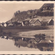 AK Hausen im Tal, Partie an der Donau, Häuser, Schloss Werenwag, ungelaufen