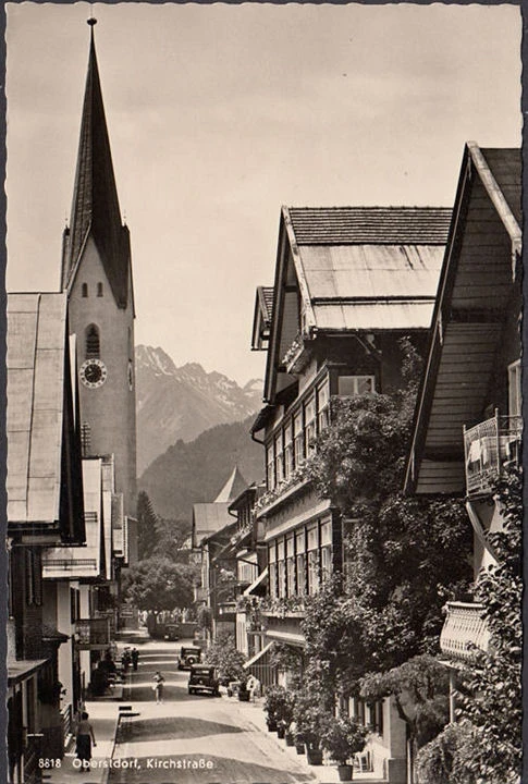 AK Oberstdorf, Kirchstraße, Hotel Löwen, Autos, gelaufen