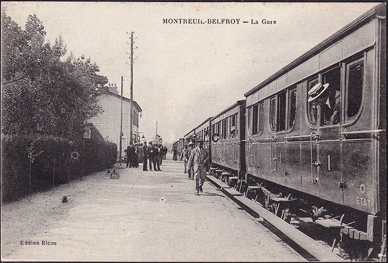 AK Montreuil Belfroy, Bahnhof, Eisenbahn, ungelaufen