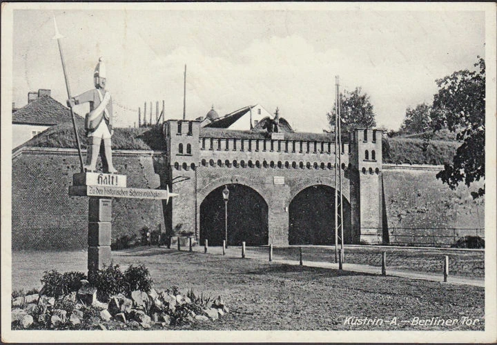 AK Küstrin, Berliner Tor, Zu den Sehenswürdigkeiten, gelaufen 1936