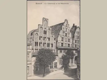AK Rostock, Alte Giebelhäuser an der Nikolaikirche, Feldpost, gelaufen 1916