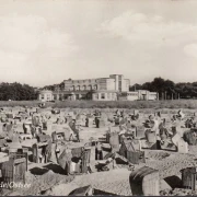 AK Warnemünde, Kurhaus, Strand, Strandkörbe, gelaufen 1961