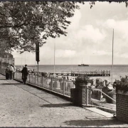 AK Wyk auf Föhr, Promenade, gelaufen 1959