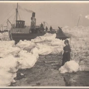 AK Wyk auf Föhr, Hafen, Packeis, Schlepper, Foto AK, ungelaufen