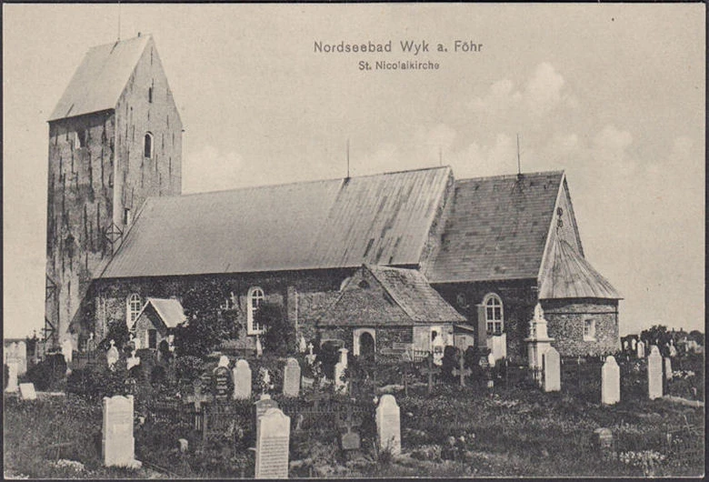 AK Wyk auf Föhr, St. Nikolaikirche, Friedhof, ungelaufen