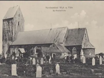 AK Wyk auf Föhr, St. Nikolaikirche, Friedhof, ungelaufen